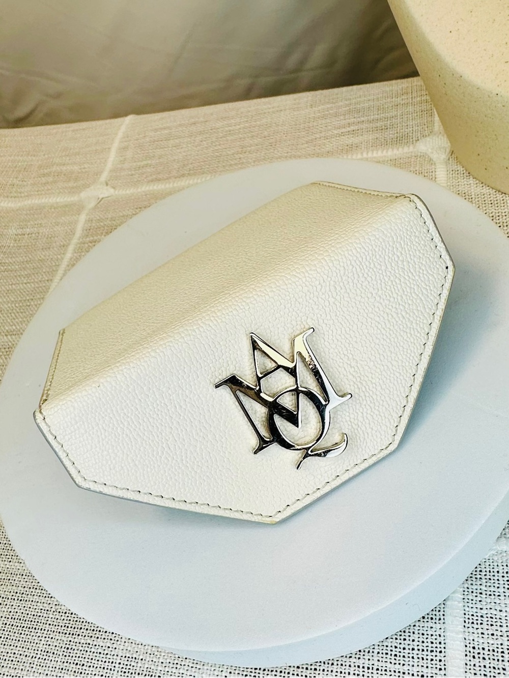 Alexander McQueen White Leather Envelope Card Wallet with Silver Logo - Picture 5 of 10
